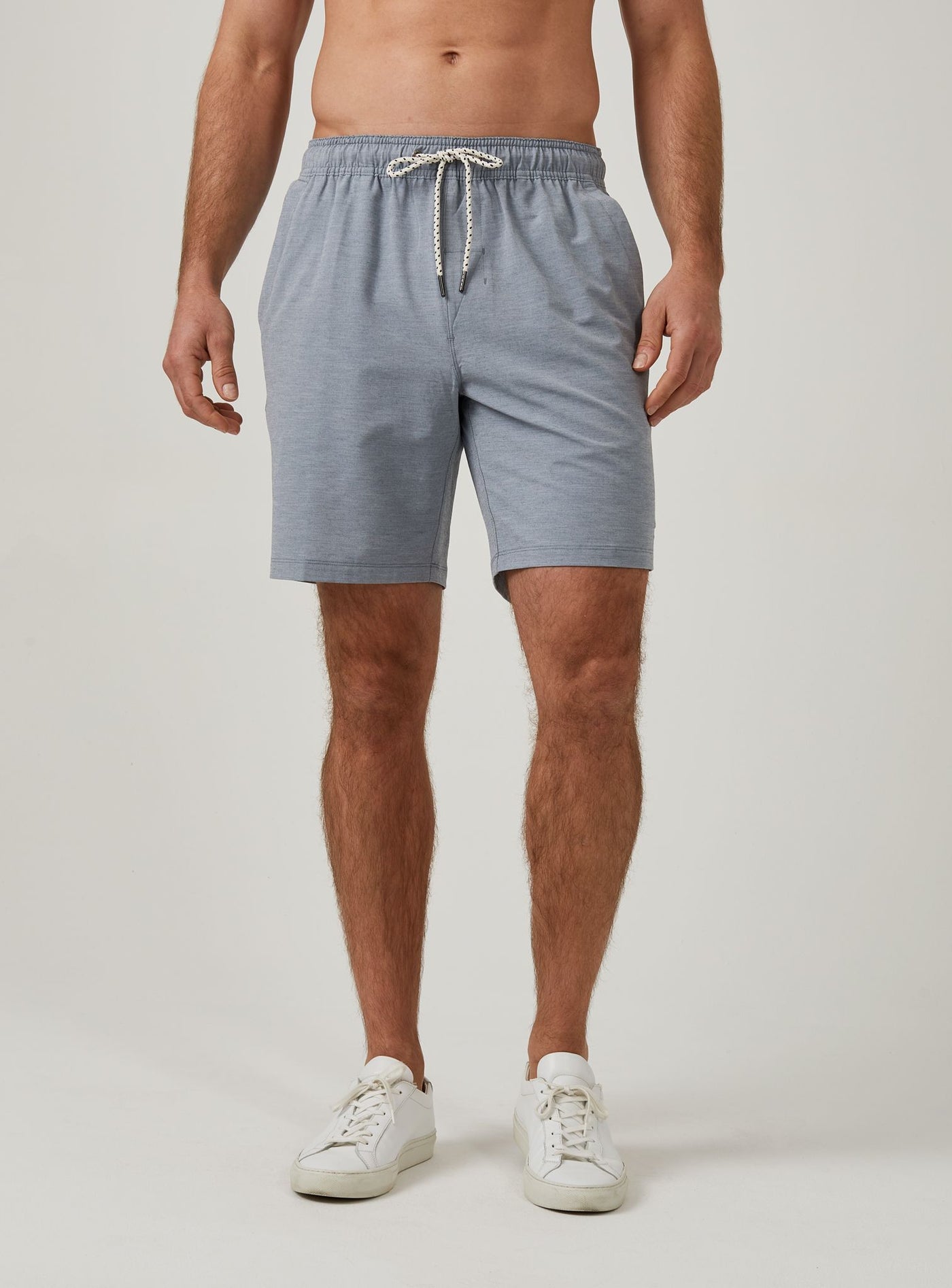 Voyager Hybrid Short in Slate