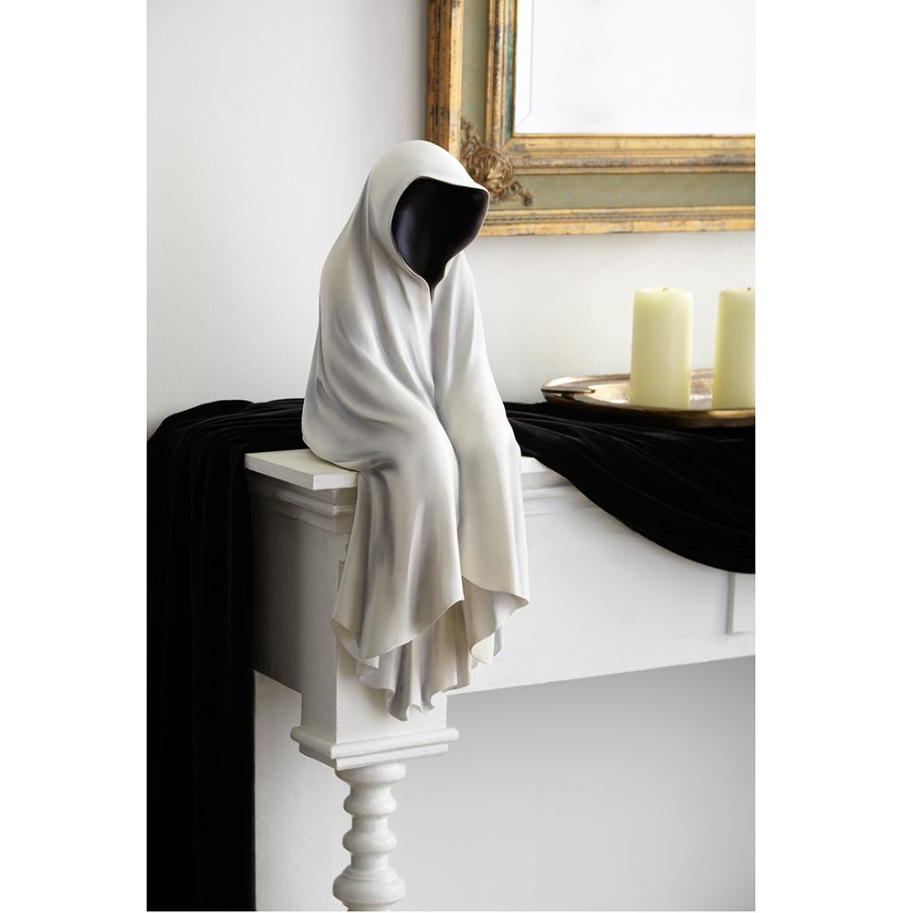 22.5" Sitting Ghost - White/Black