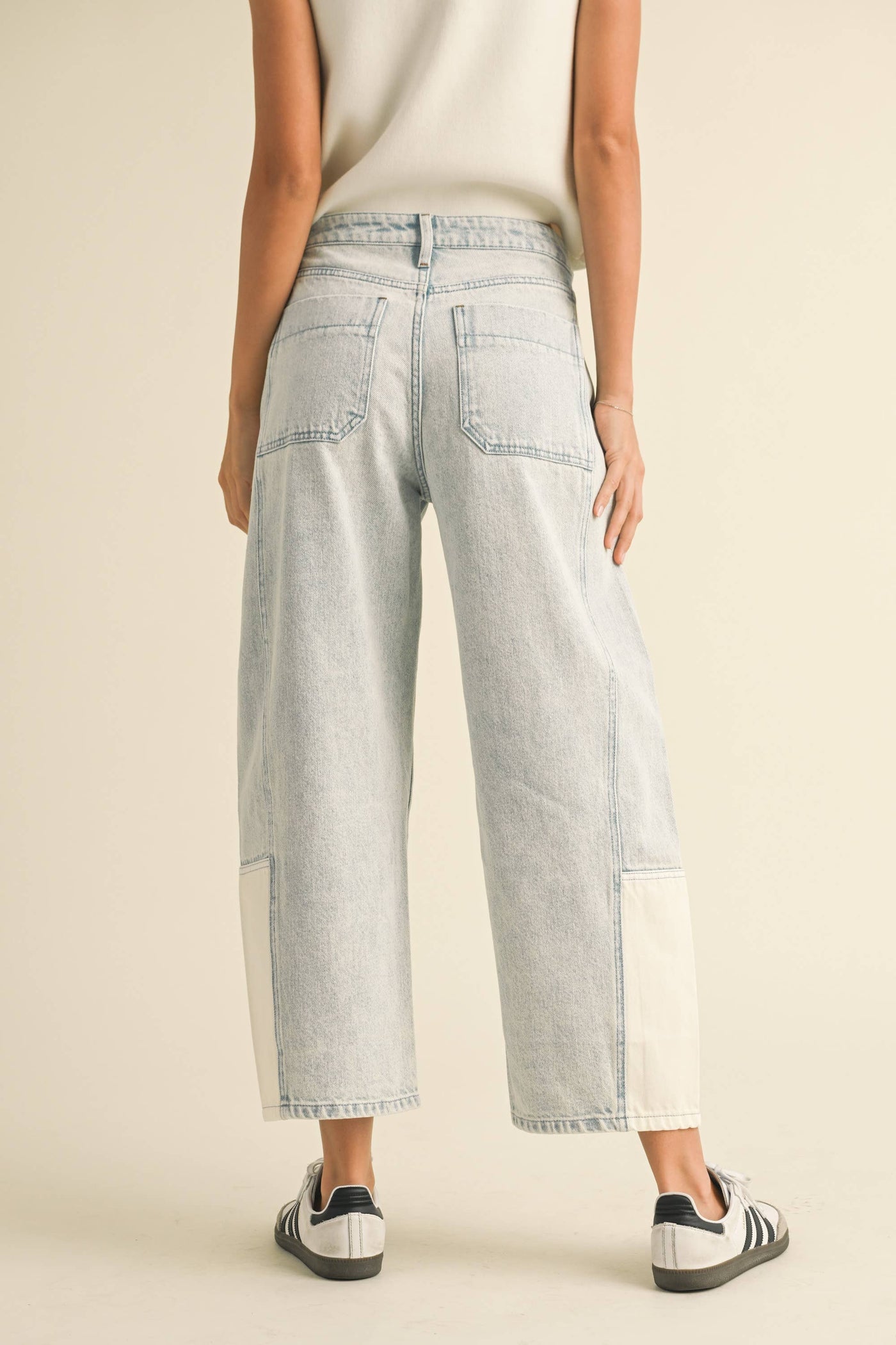 Contrast Panel Barrel Denim Pants