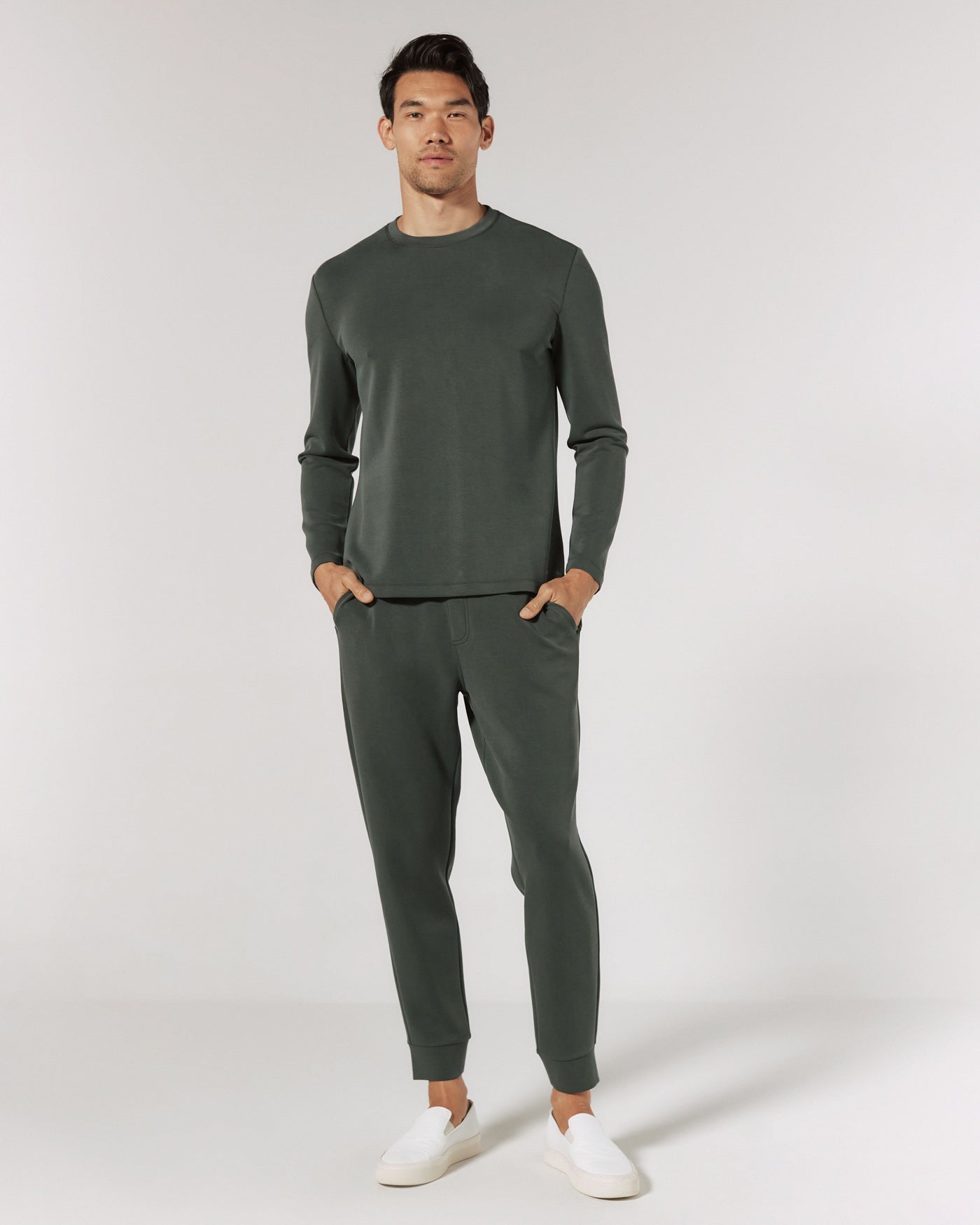 REV Jogger in Basil