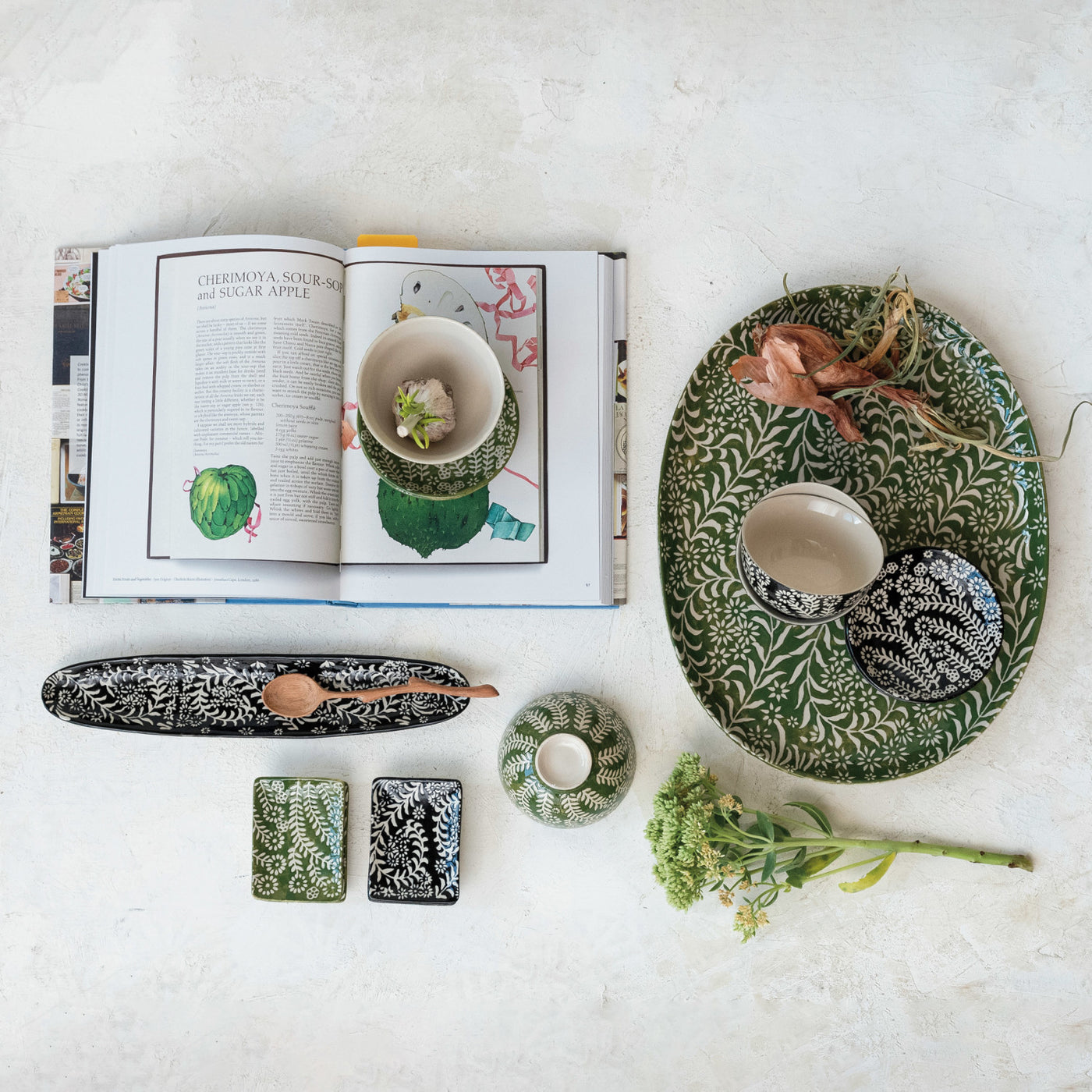 Stoneware Dish w/ Wax Relief Botanicals