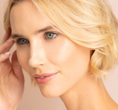 Golden Moon Dip Illumination Mousse with Retinol + Wrinkle-Targeting Peptides