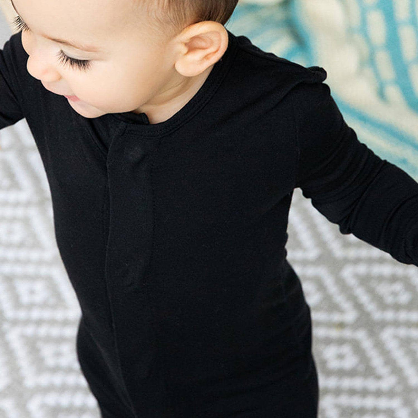 Onyx Modal Magnetic Footie