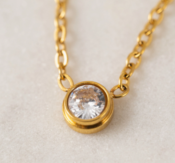 Sol Necklace in Gold