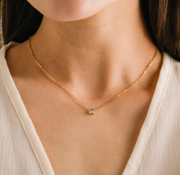 Sol Necklace in Gold