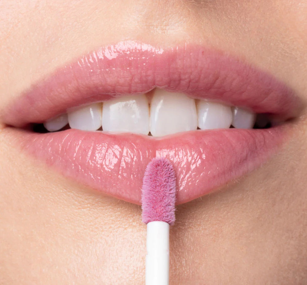 Vitamin Glaze Oil-Infused Lip Gloss in Violet Orchid
